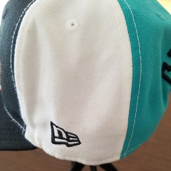New Era HardWood Classics Charlotte Hornets Snapback Hat🏀🐝 - Picture 5 of 10